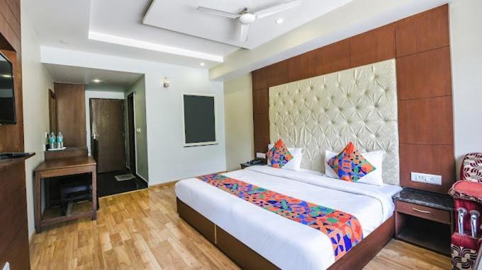 Hotel Neelam Manali Near Volvo Bus Stand Manali Exterior photo